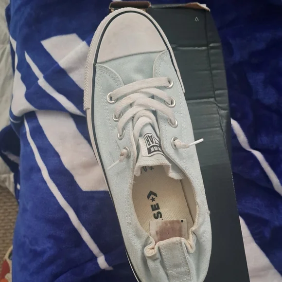 Casual Light Blue Converse Sneakers - Picture 4 of 4